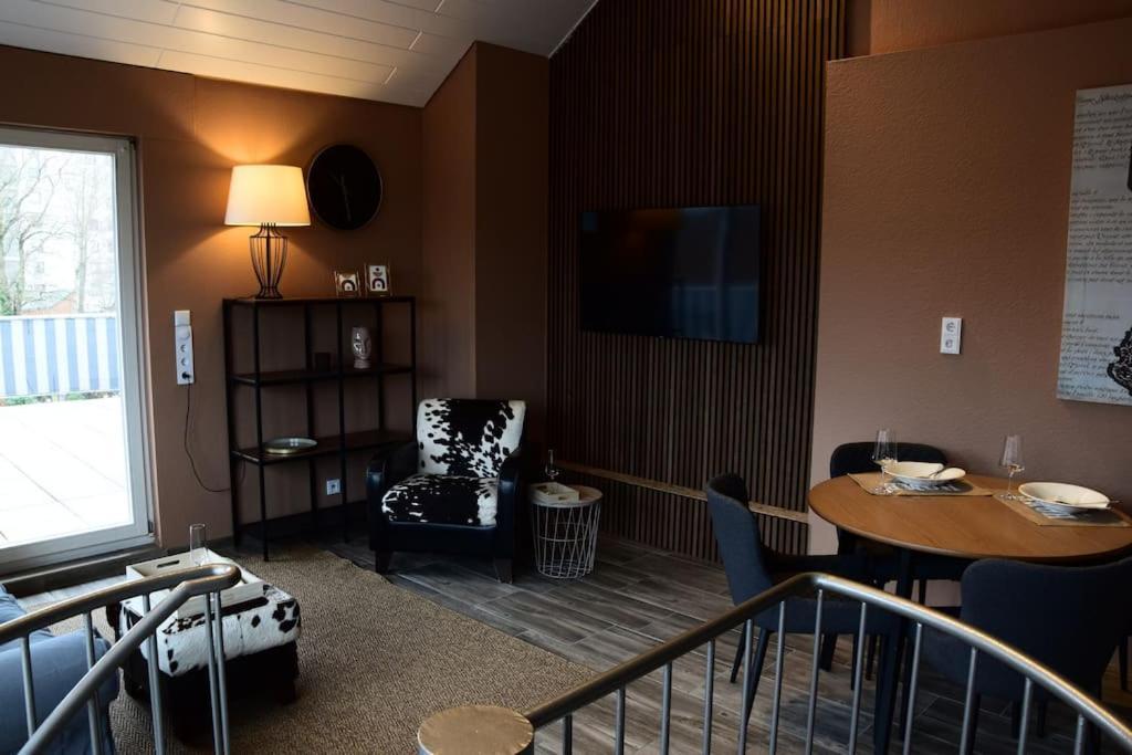 Maisonette Wohnung Mit Dachterrasse - Keine Vermietung An Monteure Düren - Eifel Esterno foto